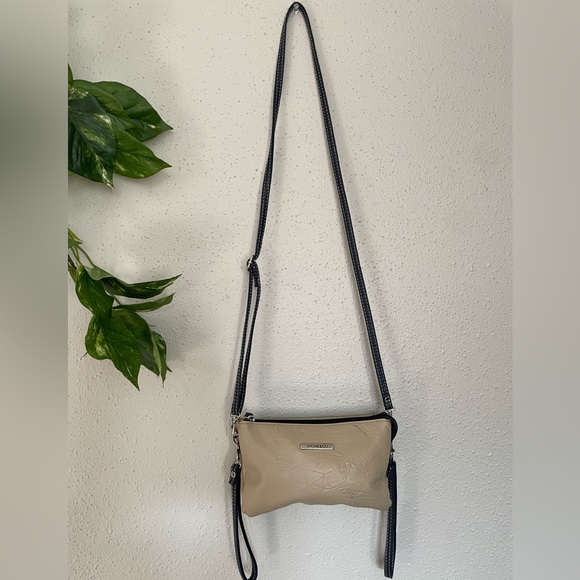 Stone & Co. Beige and Navy Elegant Crossbody Bag Regulable - Picture 16 of 16